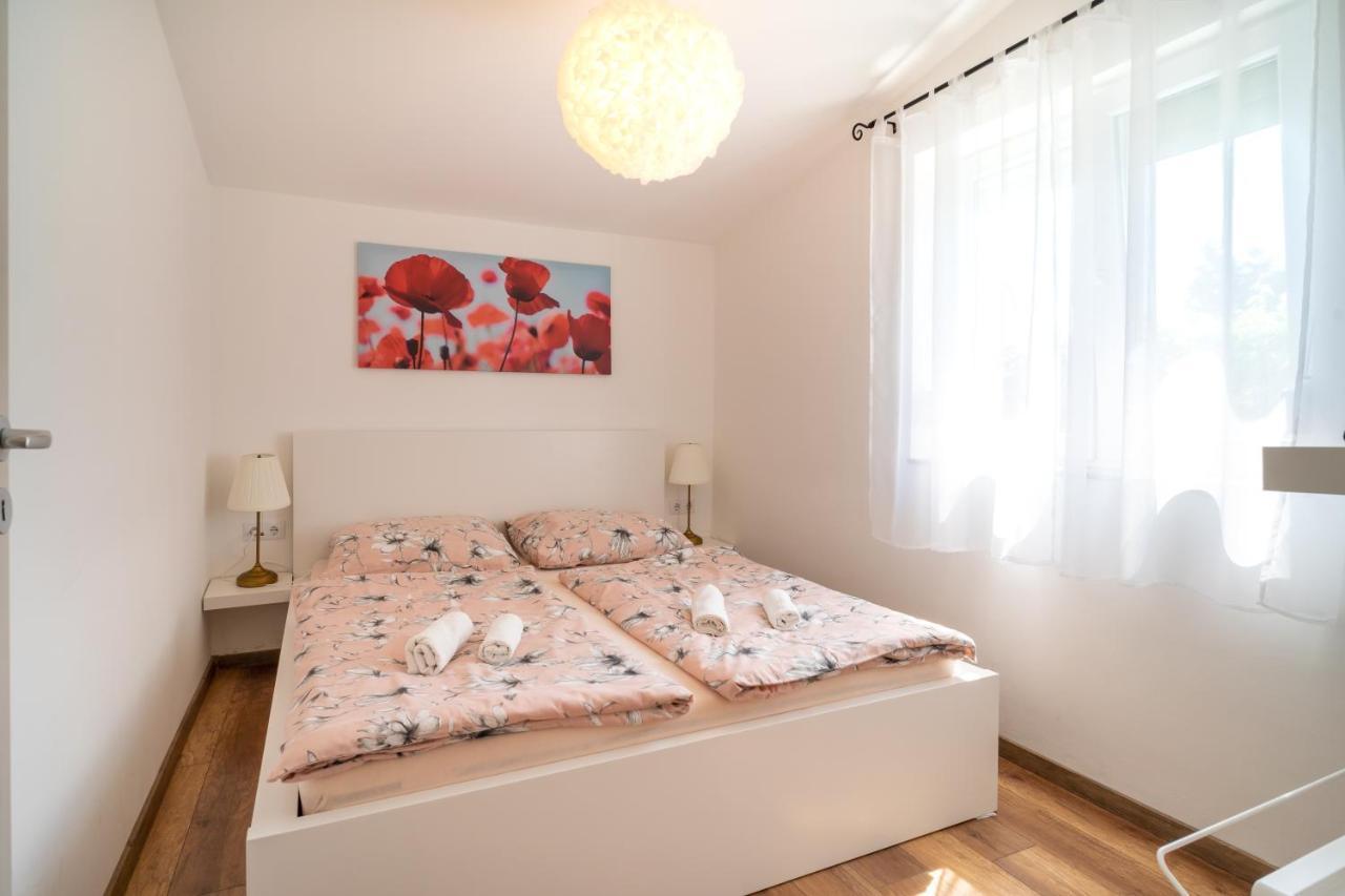 Pipacs Apartmanhaz Harkany Ngoại thất bức ảnh